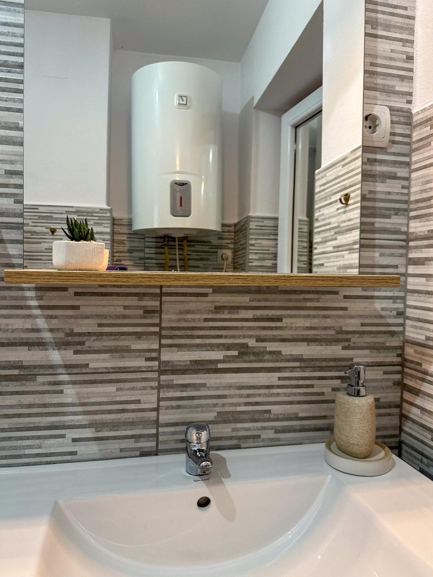 Serenity House Apartments Sibiu Habitación foto