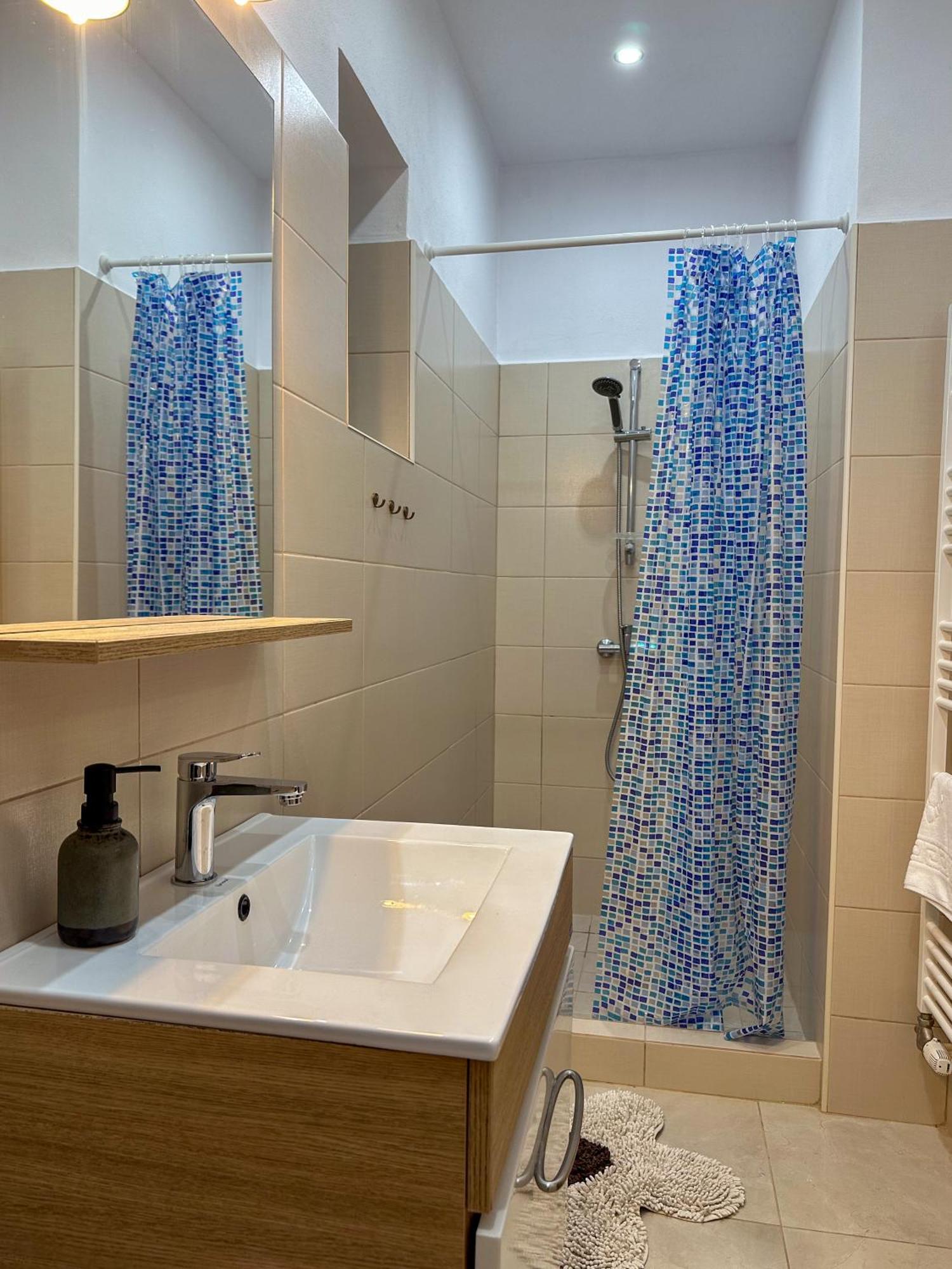 Serenity House Apartments Sibiu Habitación foto